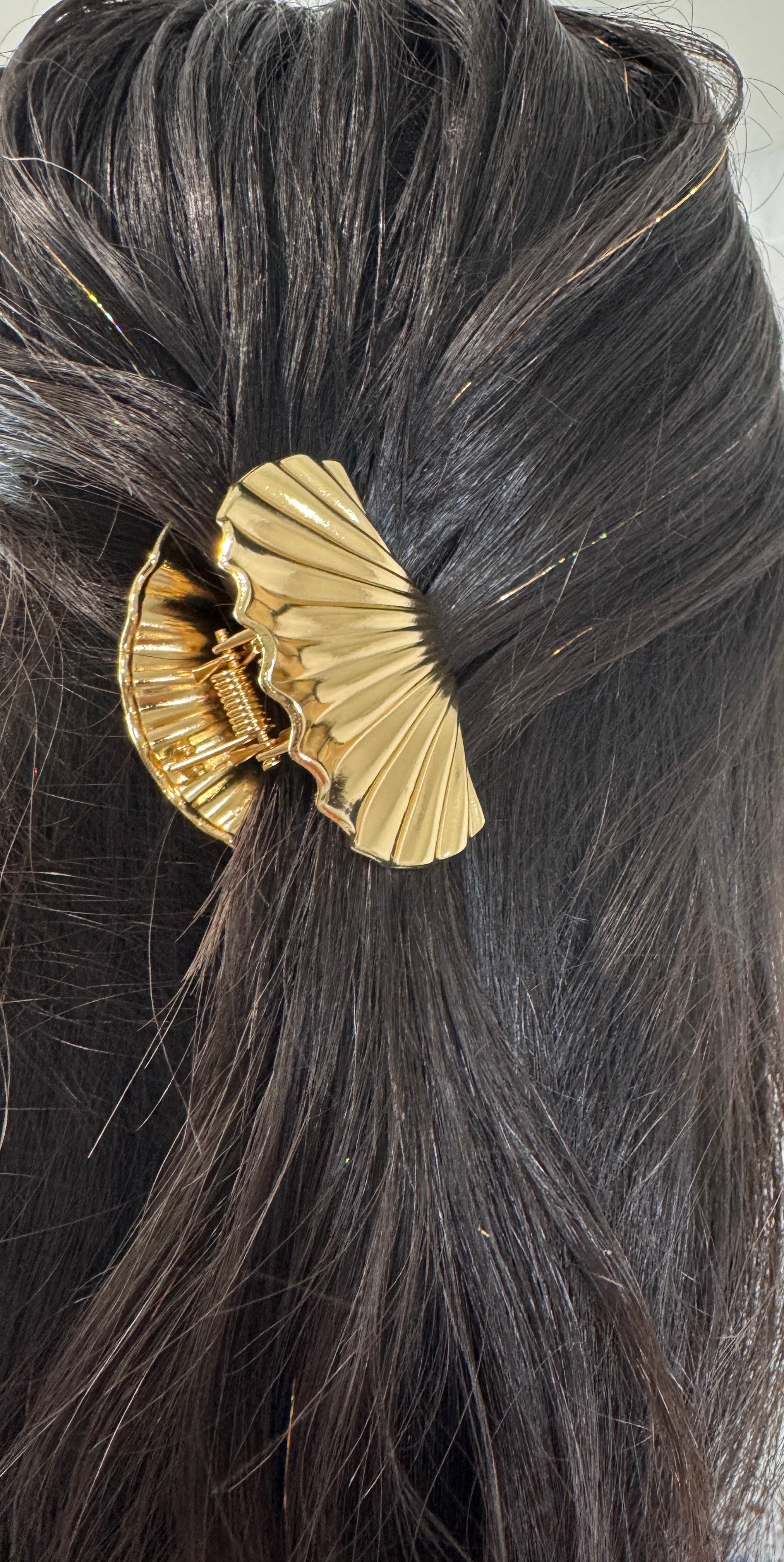 Shell Hair Clip