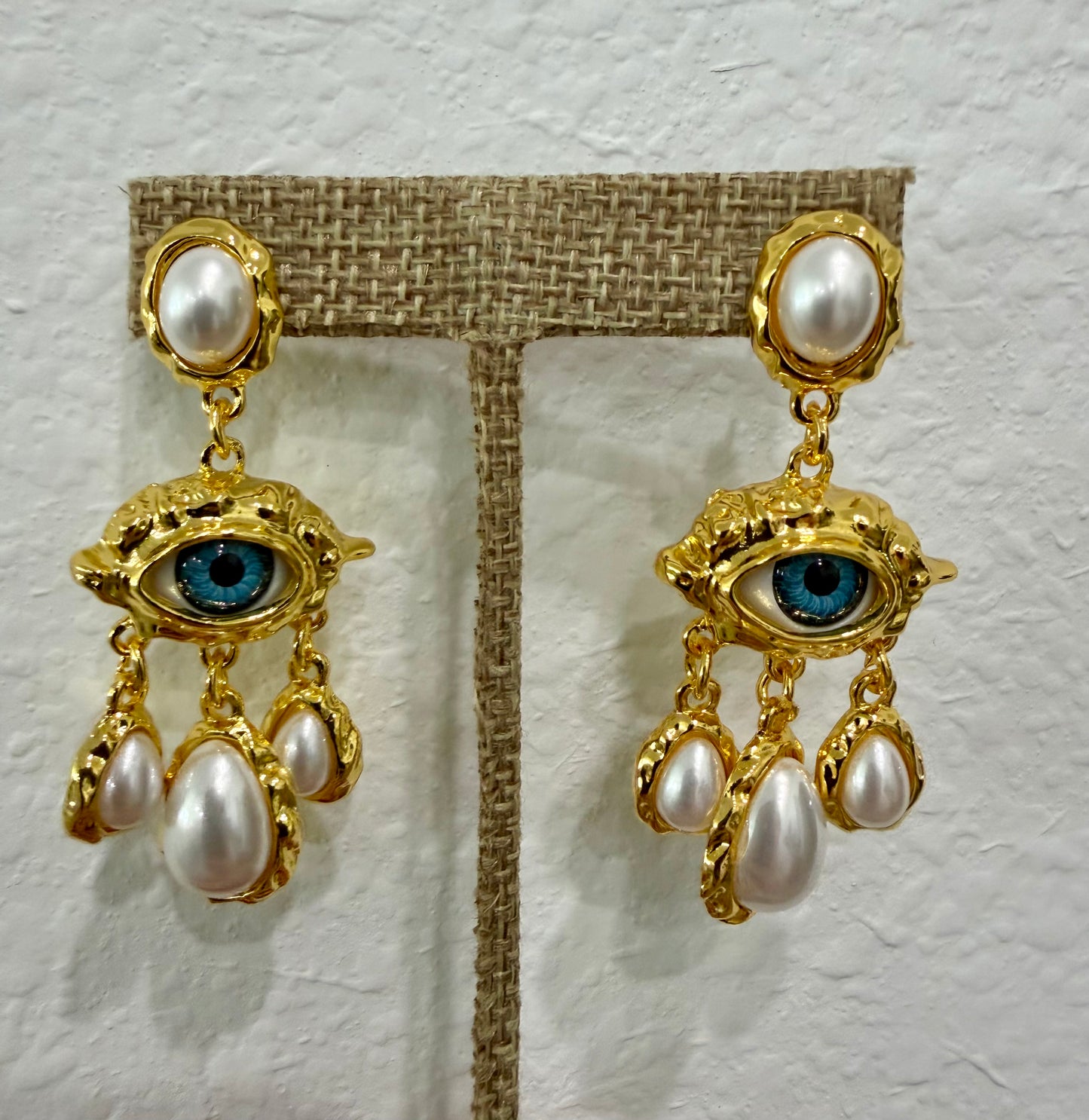 Eye Dangle Earrings