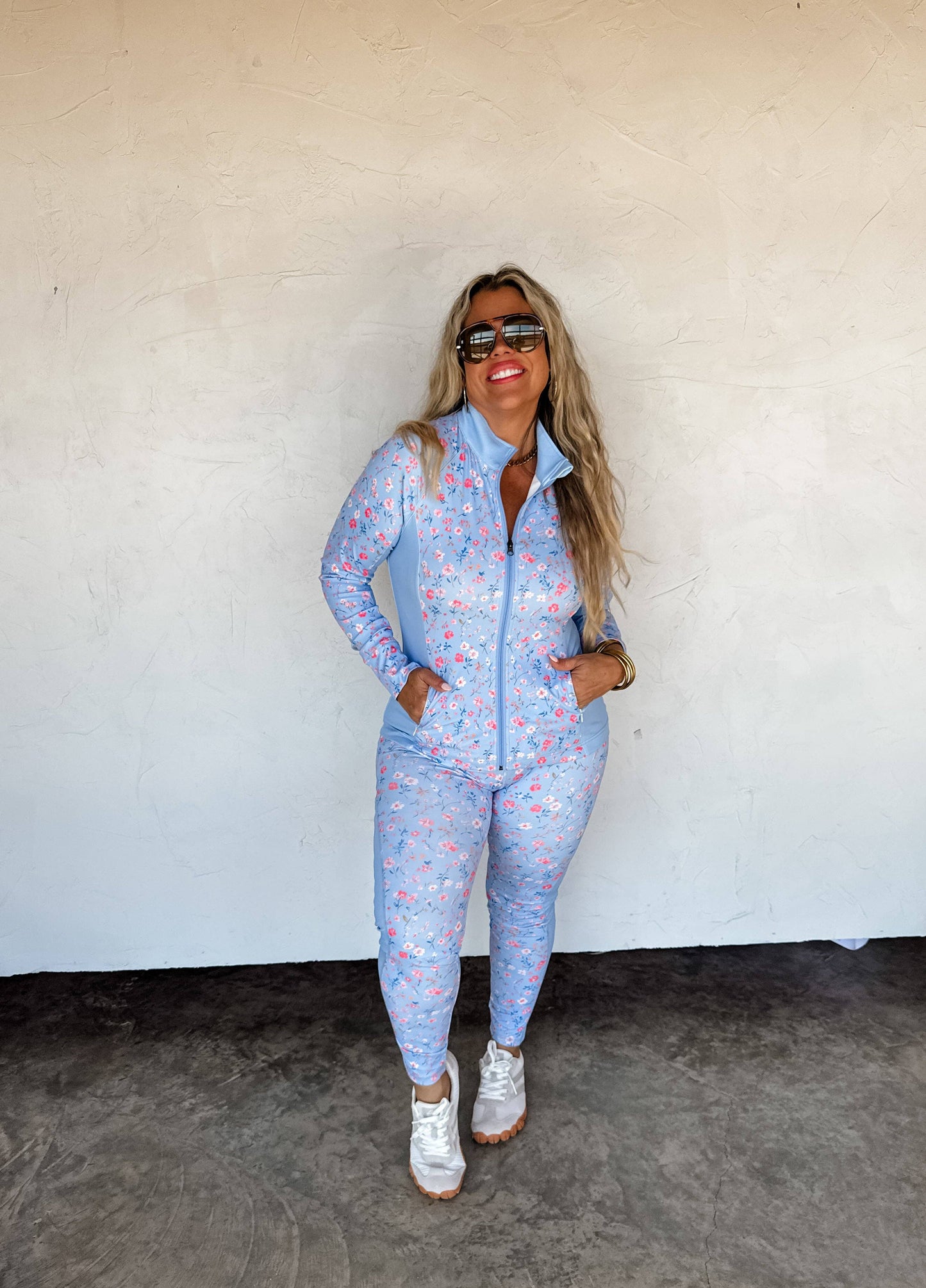 On The Go Leggings With Criss Cross Waistband Stretchy Spandex Spring Summer