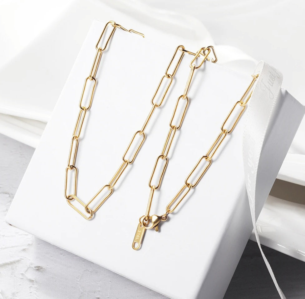 Paperclip Link Necklace - StarLight Boutique | Everyday Fashion for Every Body Type